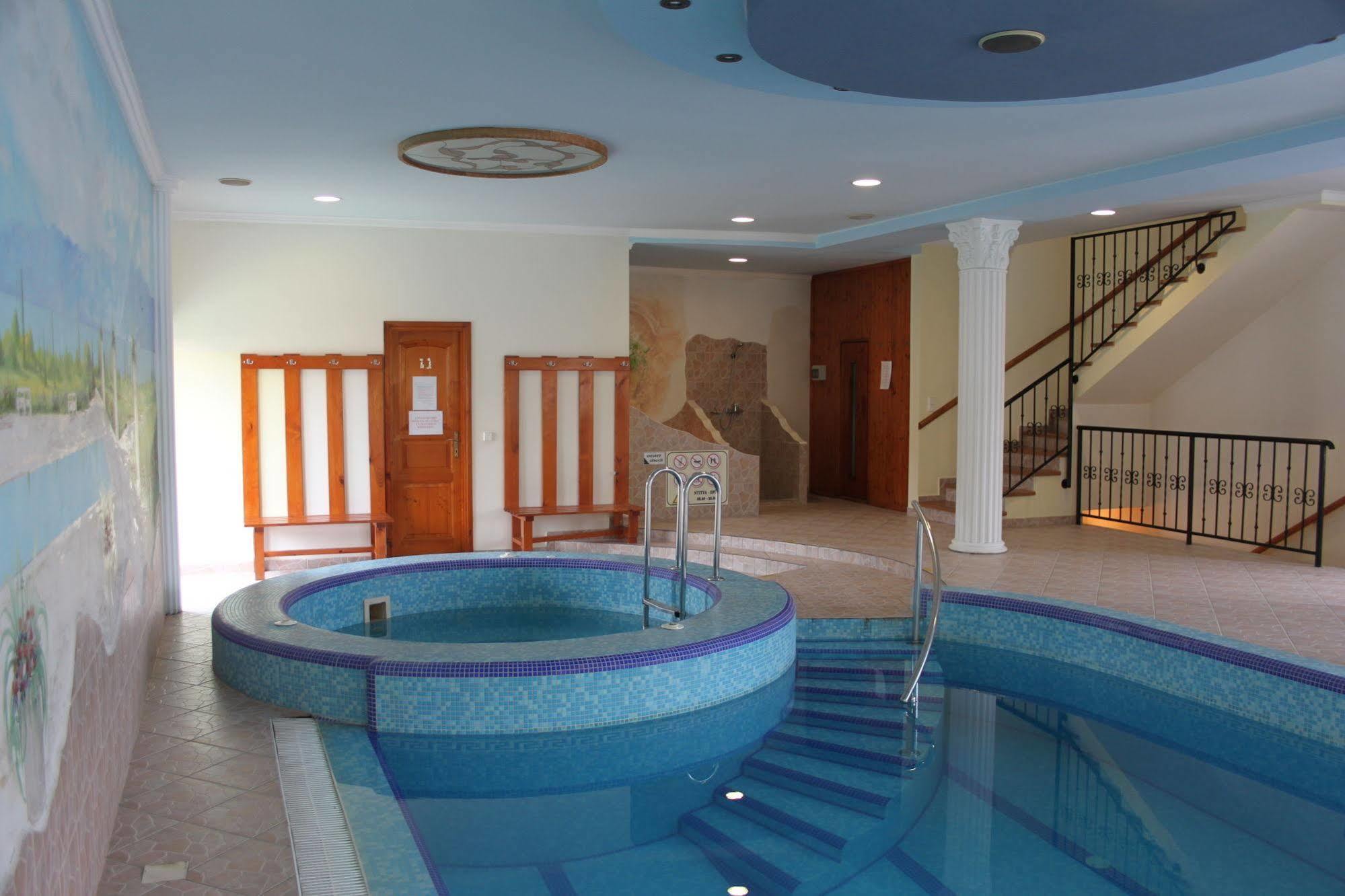 Blue House 3*